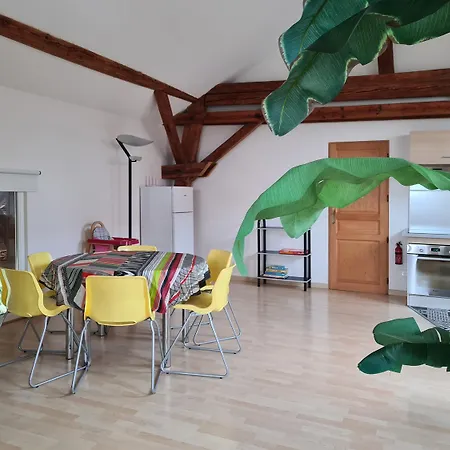 Grange Des Arts Feriehus *